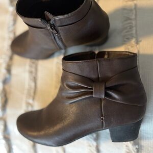G.H. Bass & Co. Dark Brown Ankle Boots with Bow